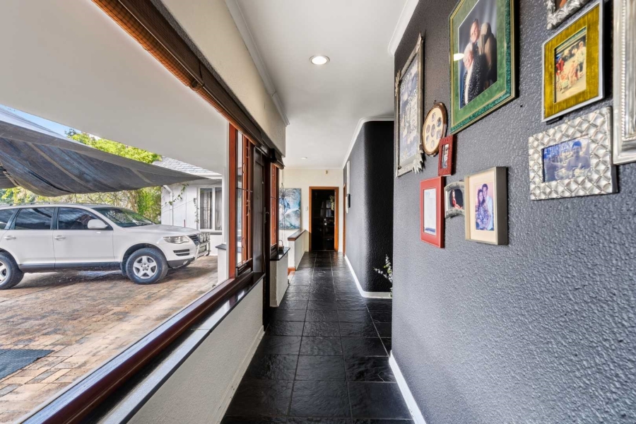 5 Bedroom Property for Sale in Sonstraal Heights Western Cape